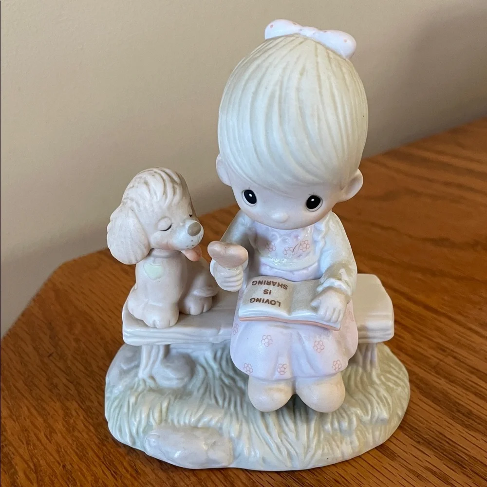 Precious Moments Figurine Loving is Sharing